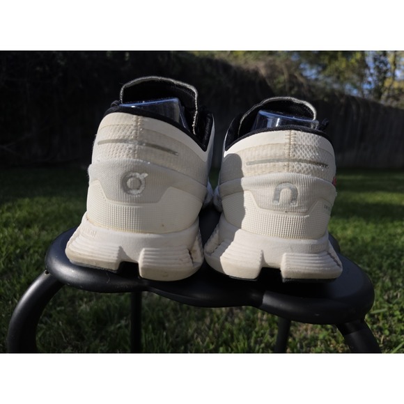 On Cloud X 3 Road-Running Shoes - Men's Size 11.5 - Picture 6 of 10